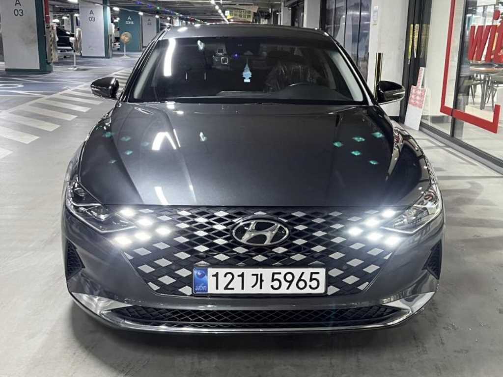 HYUNDAI Grandeur - Vista 2