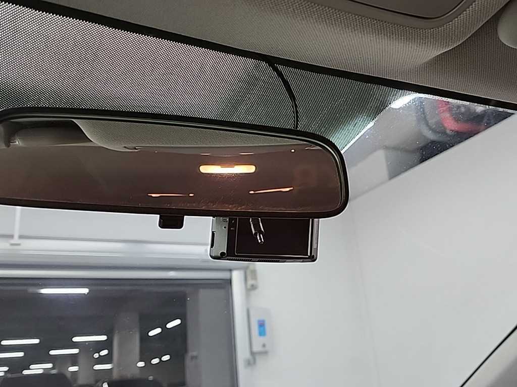 HYUNDAI Avante 2018 Blanco - Importación desde Corea - HF Imports Iquique - Foto 13