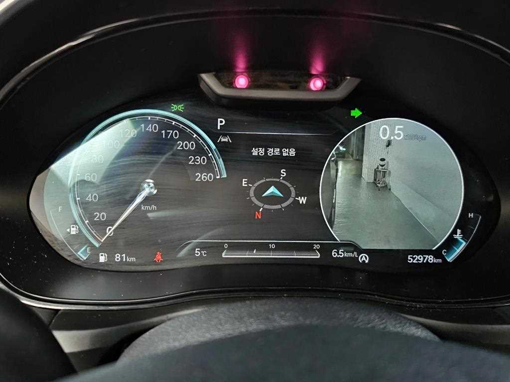 Genesis GV70 - Vista 8