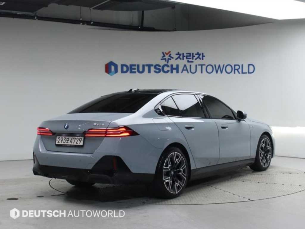 BMW 5 Series - Vista 2