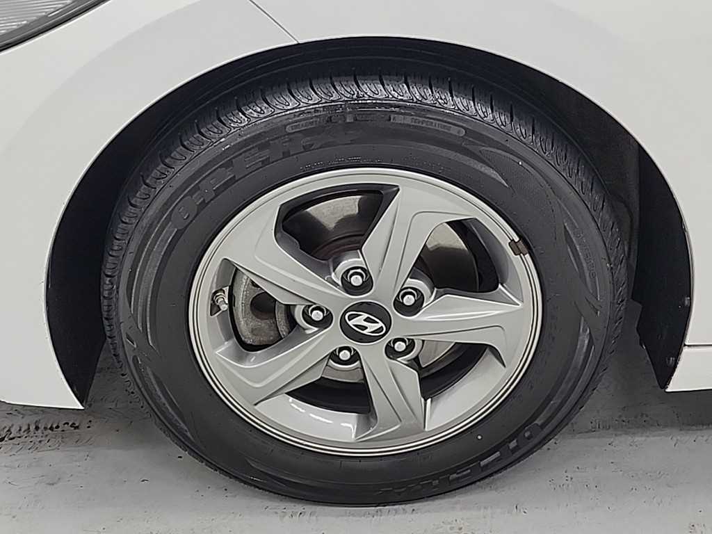 HYUNDAI Avante 2018 Blanco - Importación desde Corea - HF Imports Iquique - Foto 18