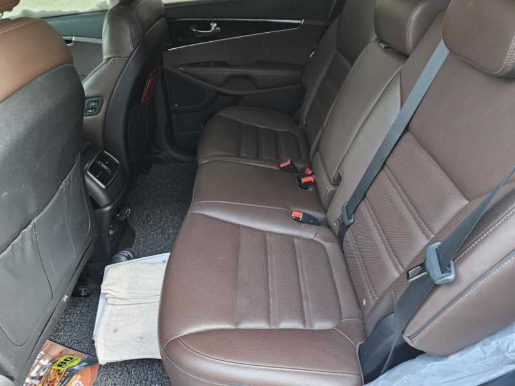 KIA Sorento - Vista 4