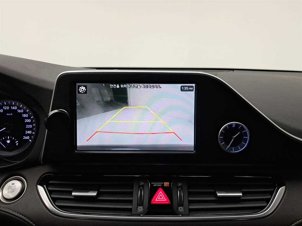 HYUNDAI Grandeur - Vista 10