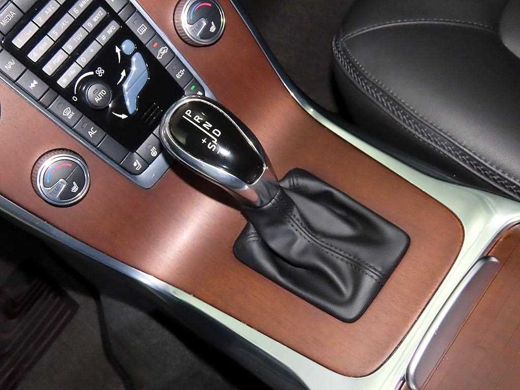 Volvo XC70 - Vista 12