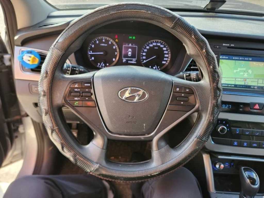 HYUNDAI Sonata - Vista 8