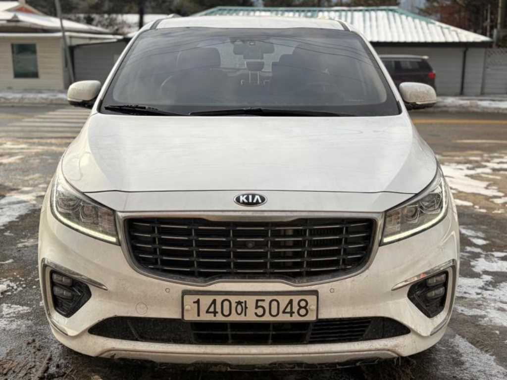 KIA Carnival 2020 Blanco - Importación desde Corea - HF Imports Iquique - Foto 1