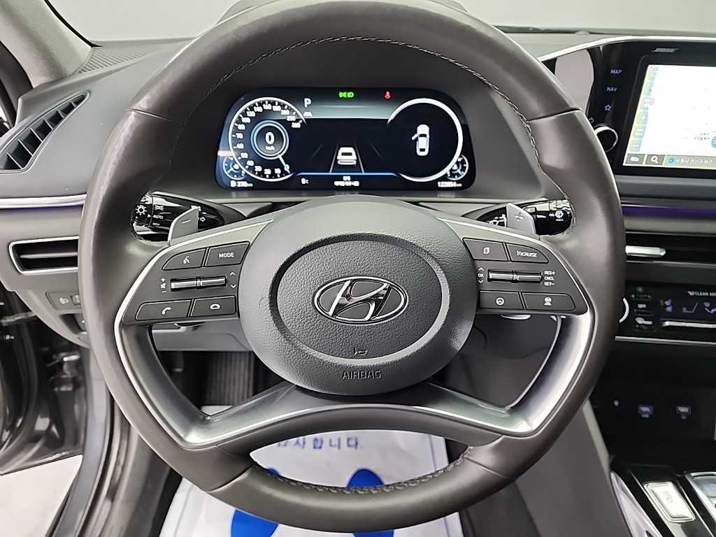 HYUNDAI Sonata - Vista 9