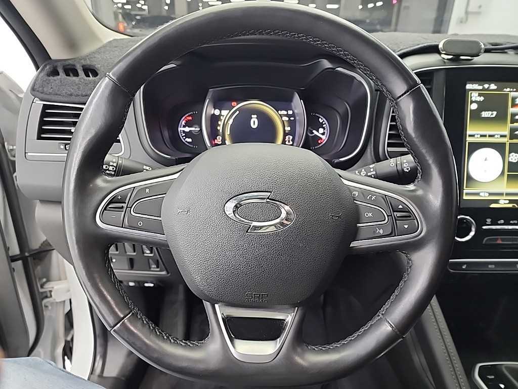 SAMSUNG QM6 - Vista 9