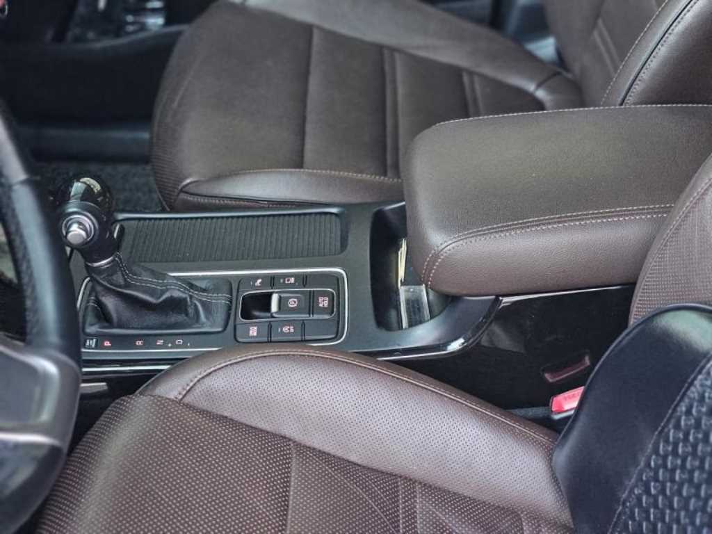 KIA Sorento - Vista 5