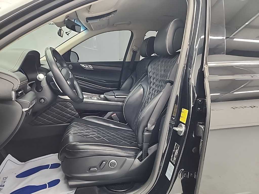 Genesis GV80 - Vista 11