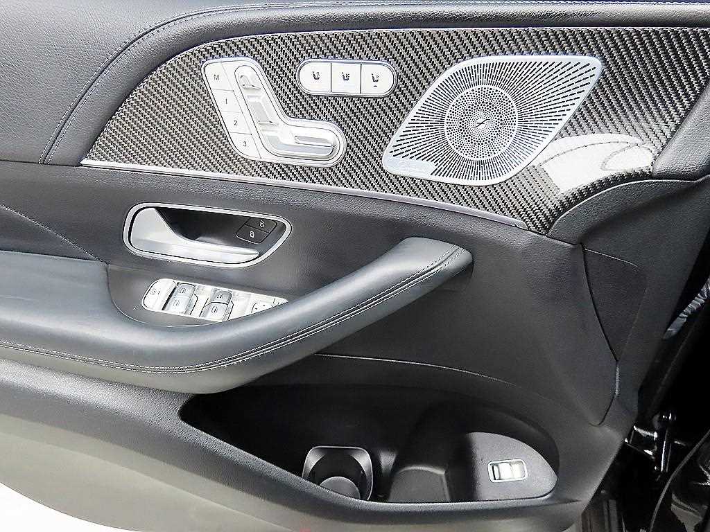 Mercedes Benz GLE Class - Vista 11