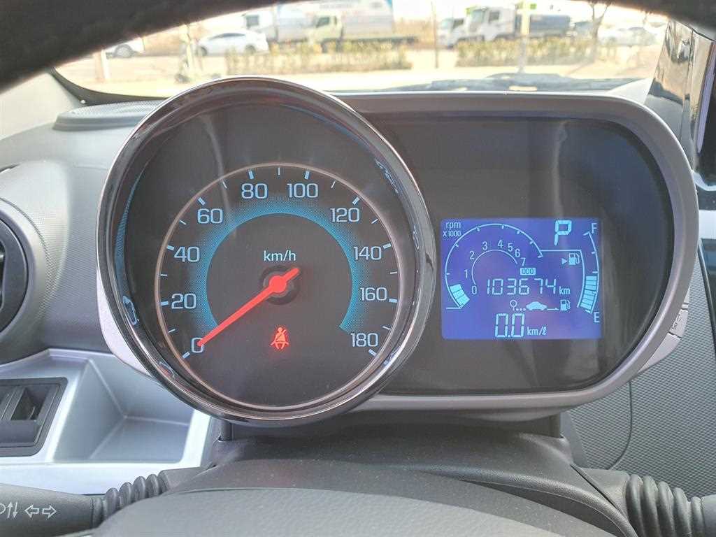 Chevrolet Spark - Vista 11