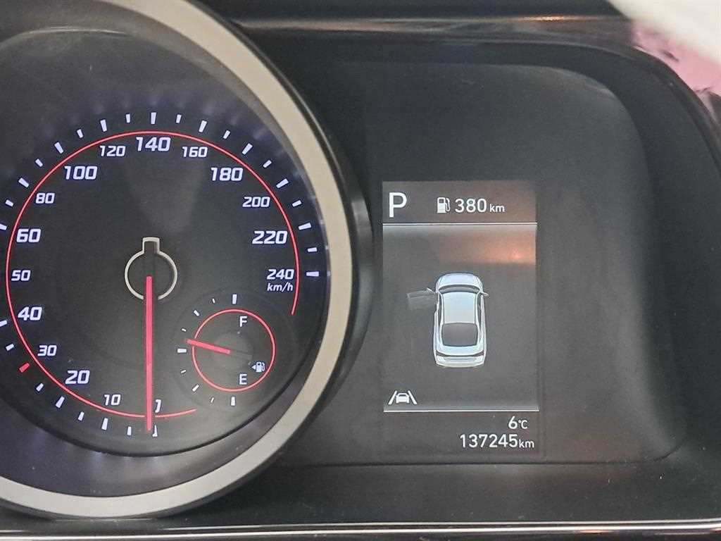 HYUNDAI Avante - Vista 8