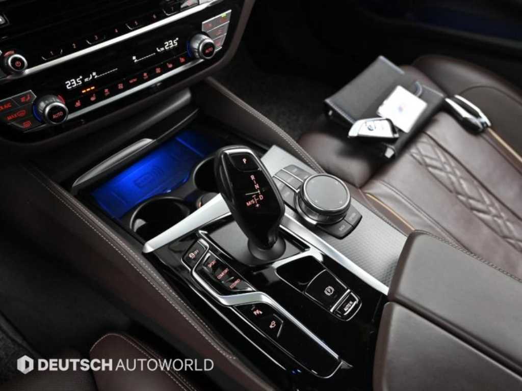 BMW 5 Series - Vista 7