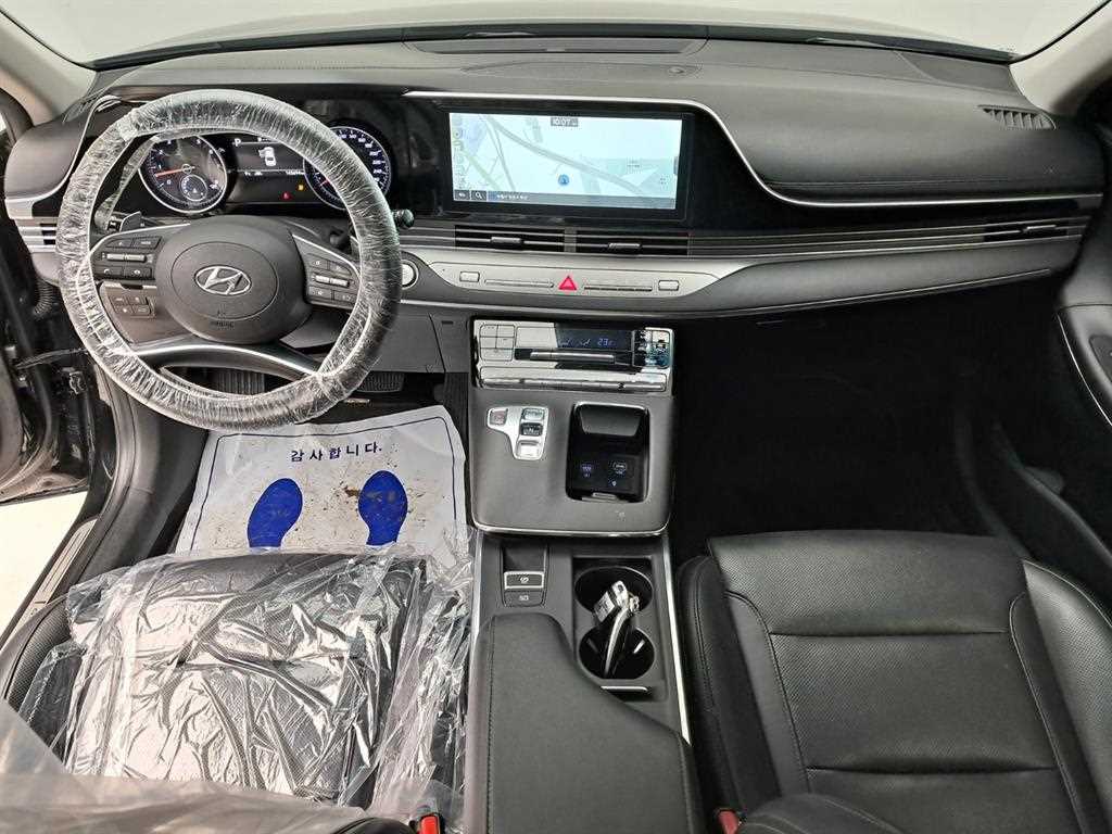 HYUNDAI Grandeur - Vista 6