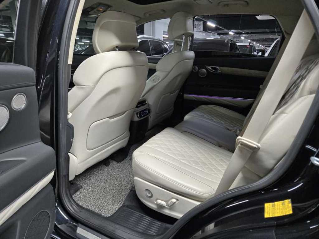 Genesis GV80 - Vista 10