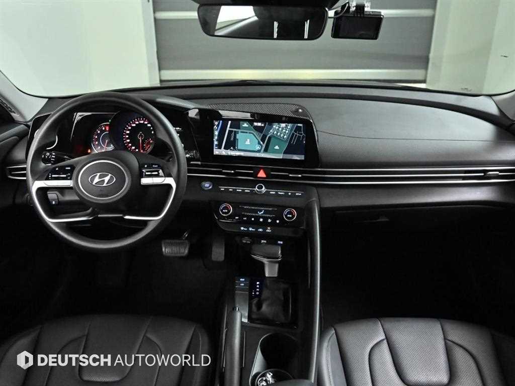 HYUNDAI Avante - Vista 7