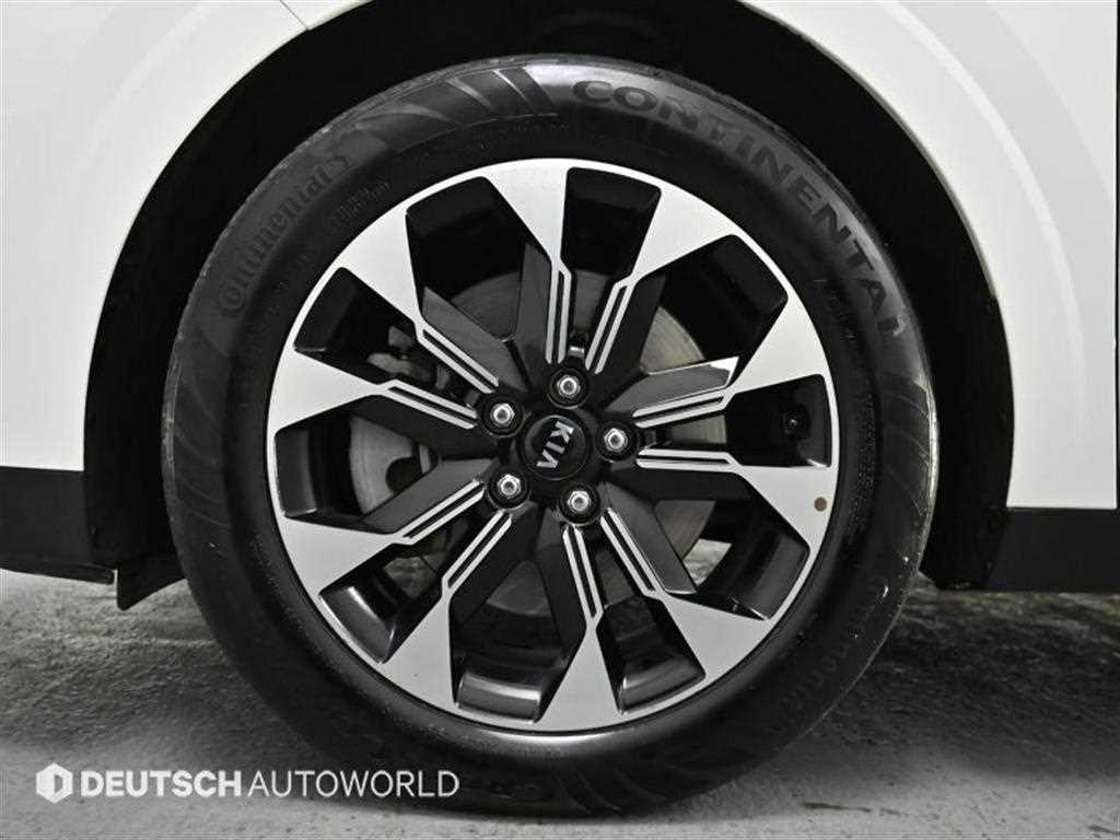 KIA Carnival - Vista 5