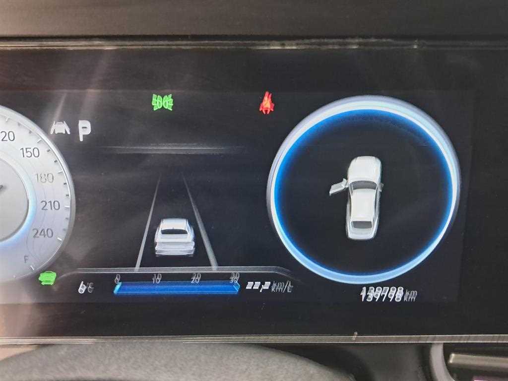 HYUNDAI Avante - Vista 8