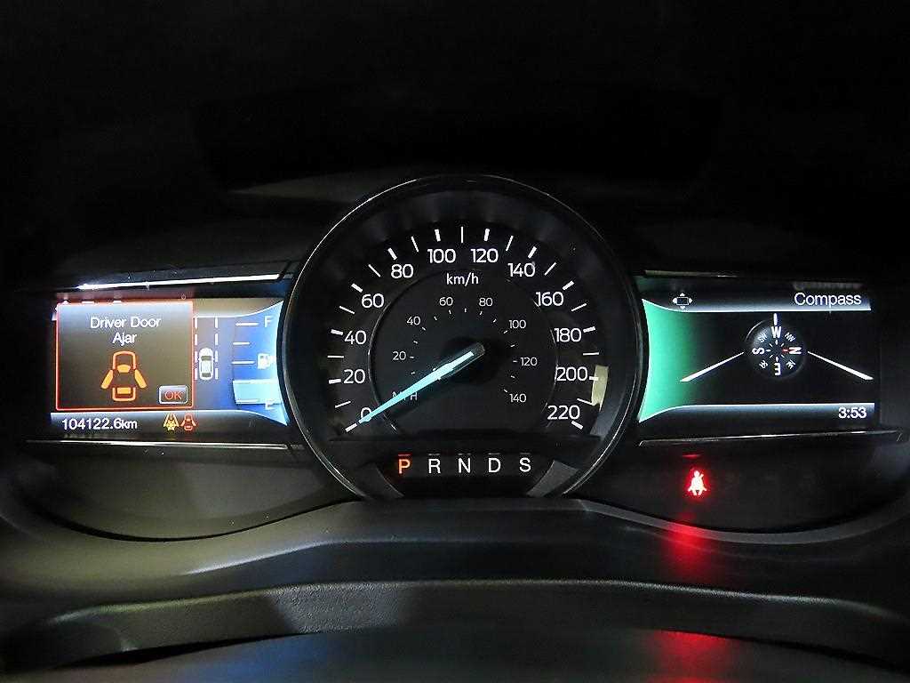 Ford Explorer - Vista 9