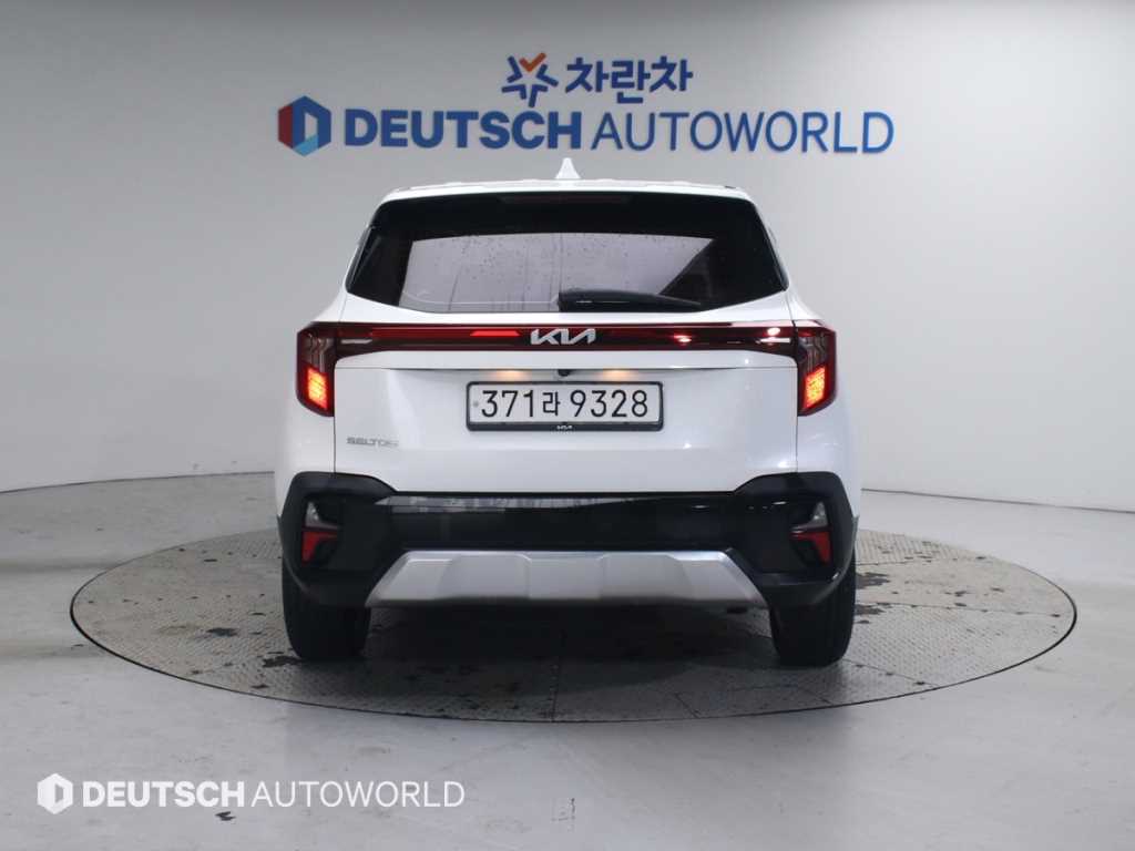 KIA Seltos - Vista 4