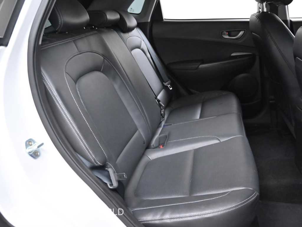 HYUNDAI Kona - Vista 11