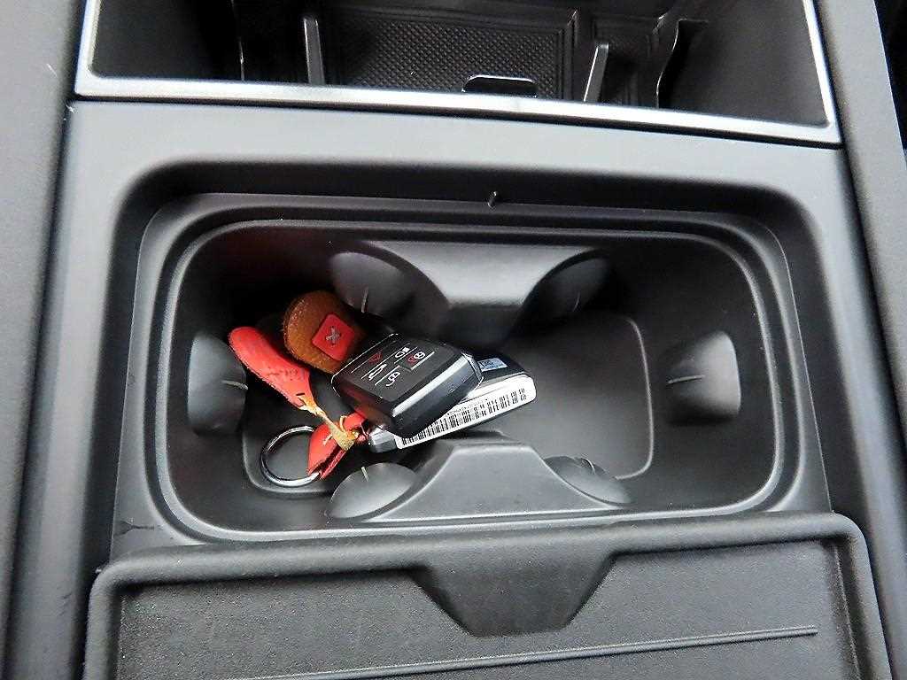 Land Rover Defender - Vista 11