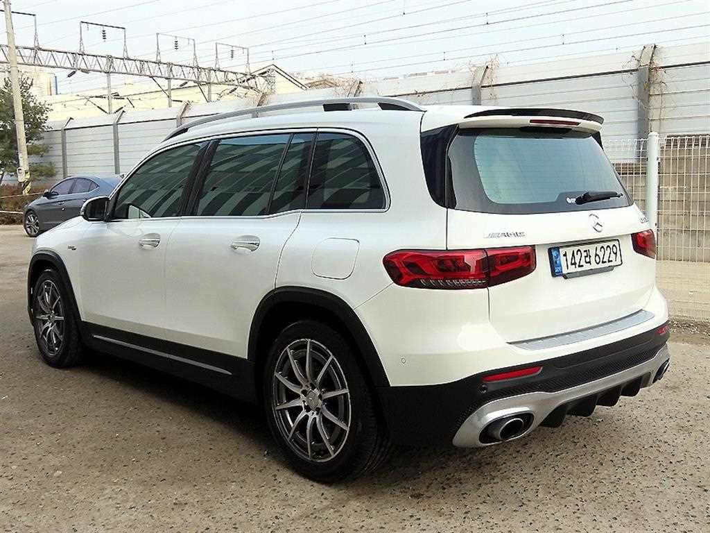 Mercedes Benz GLB Class - Vista 3