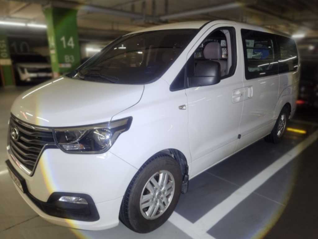 HYUNDAI Starex 2021 Blanco - Importación desde Corea - HF Imports Iquique - Foto 1