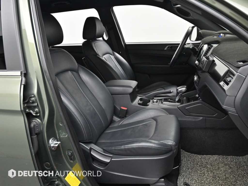 Ssangyong Rexton - Vista 10