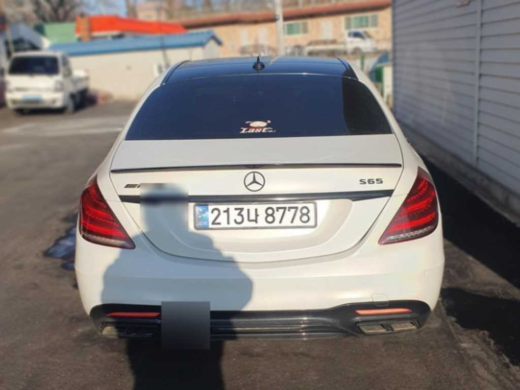 Mercedes Benz S Class - Vista 3
