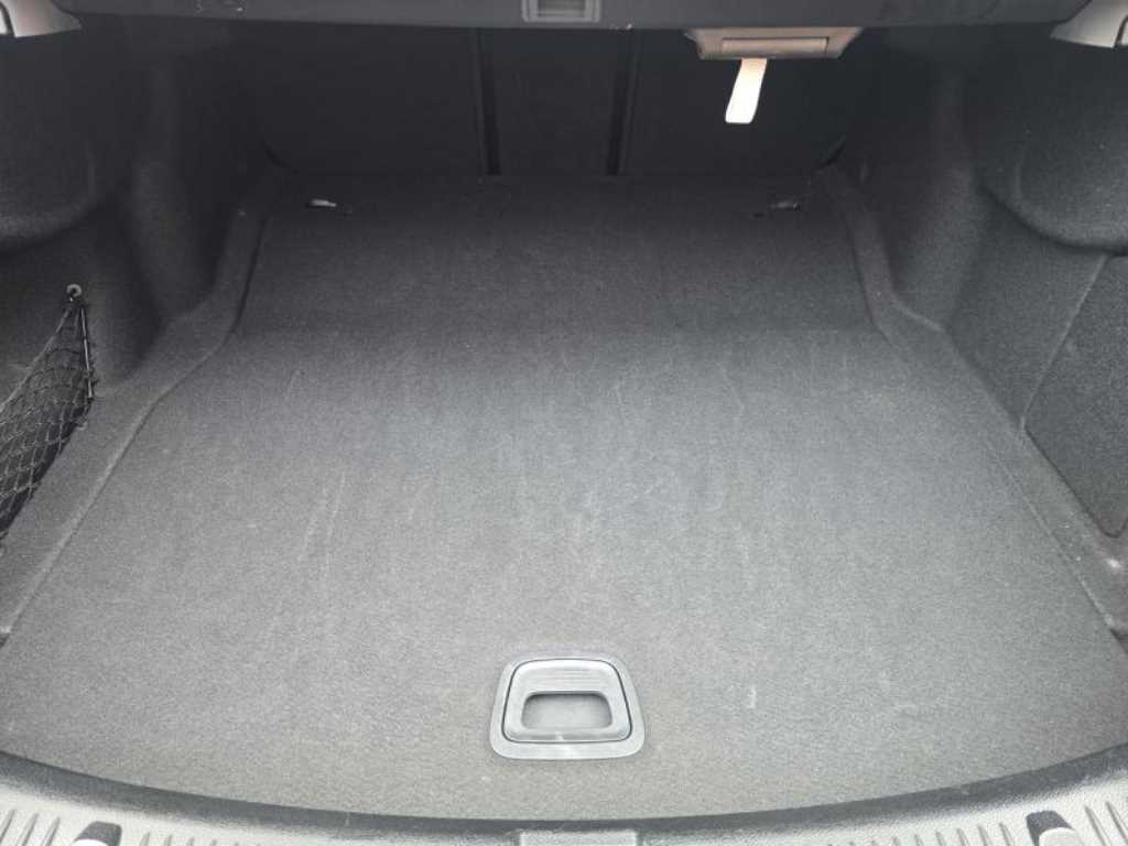 Mercedes Benz E class - Vista 7