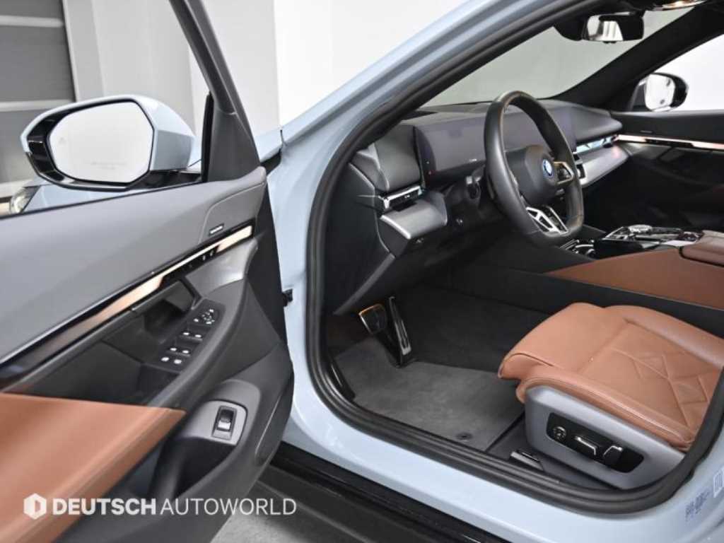 BMW 5 Series - Vista 11