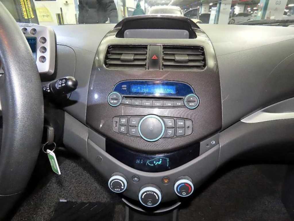 Chevrolet Spark - Vista 11