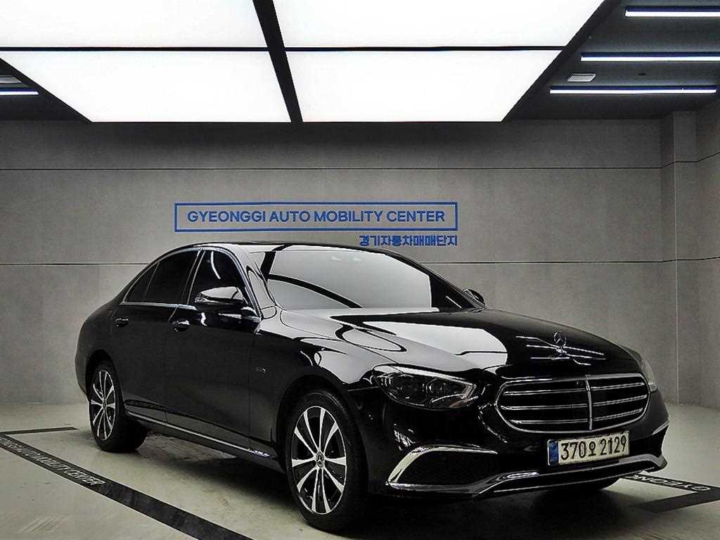 Mercedes Benz E class 2021 Negro - Importación desde Corea - HF Imports Iquique - Foto 1