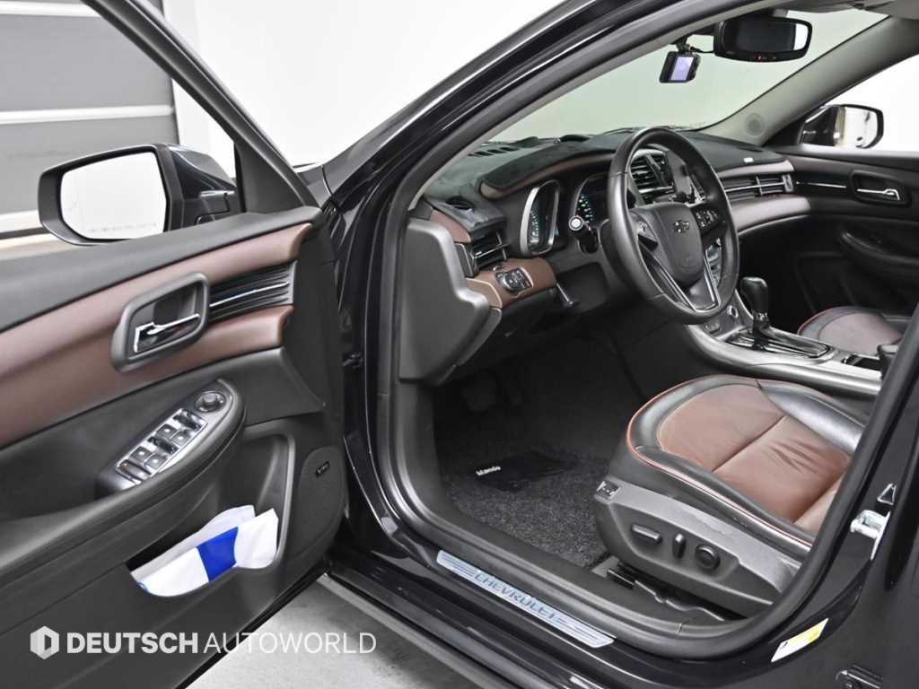 Chevrolet Malibu - Vista 11