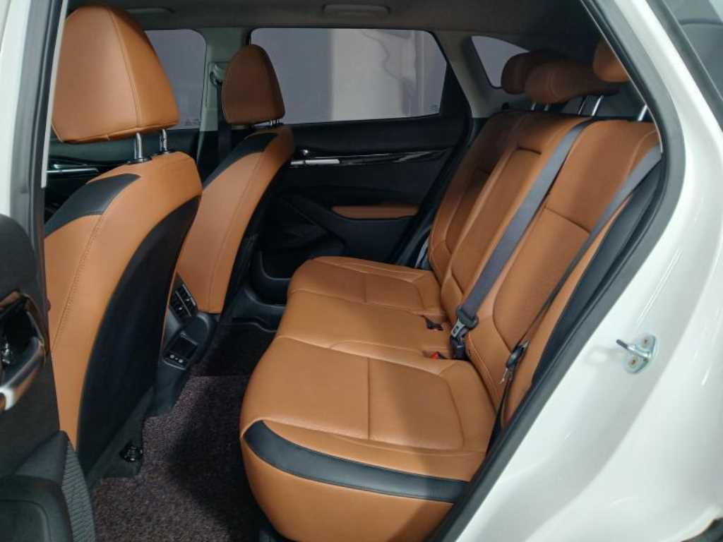 KIA Seltos - Vista 7