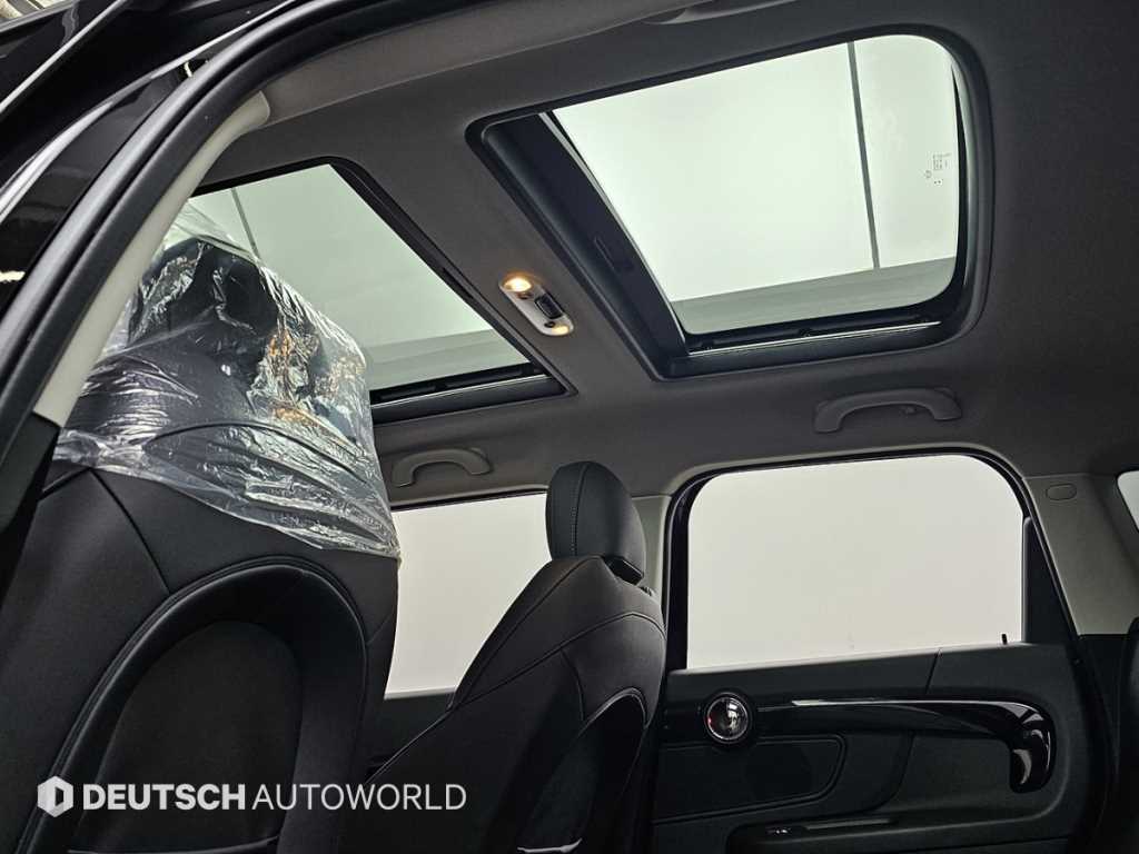 Mini Countryman 2023 Negro - Importación desde Corea - HF Imports Iquique - Foto 19