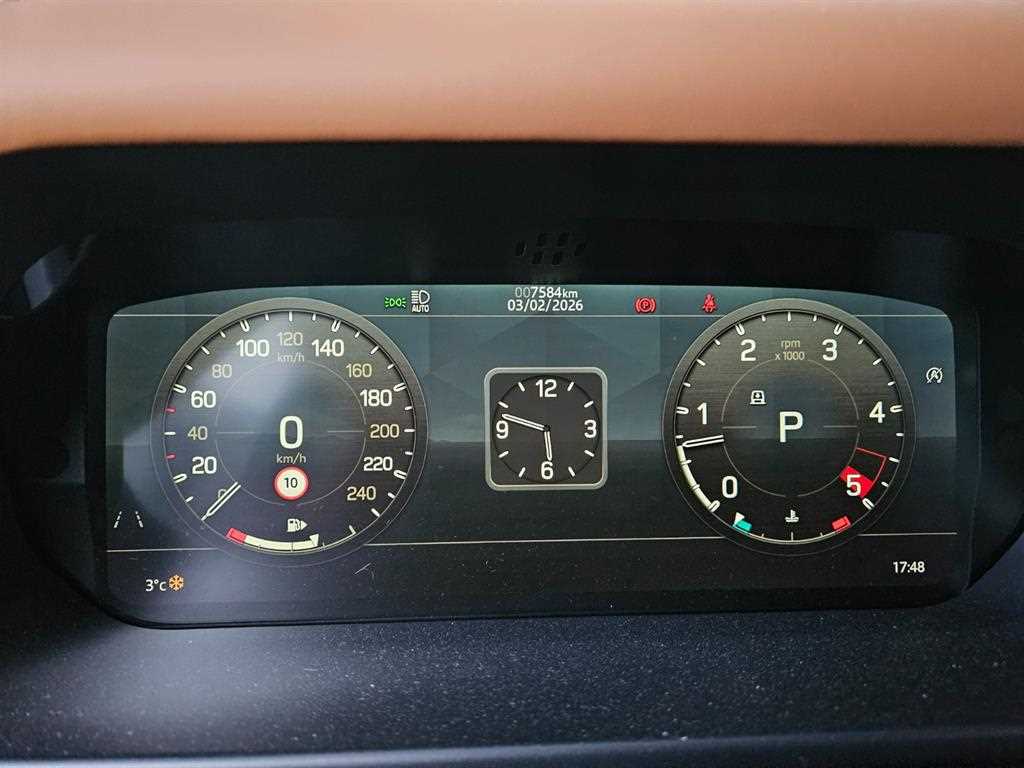 Land Rover Defender - Vista 10