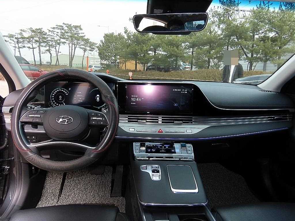 HYUNDAI Grandeur - Vista 7