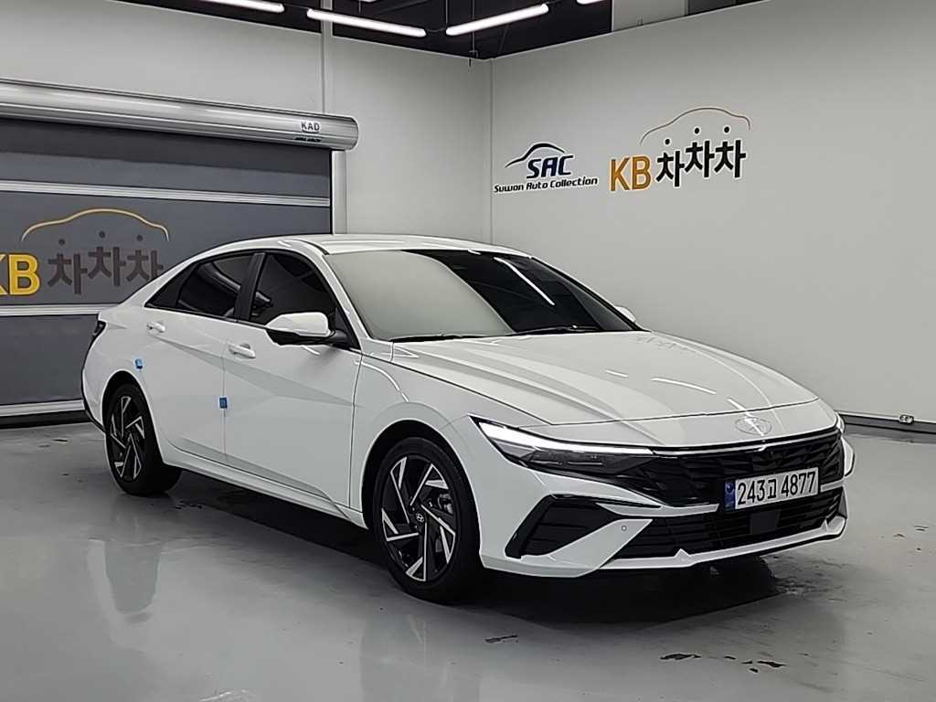 HYUNDAI Avante - Vista 4