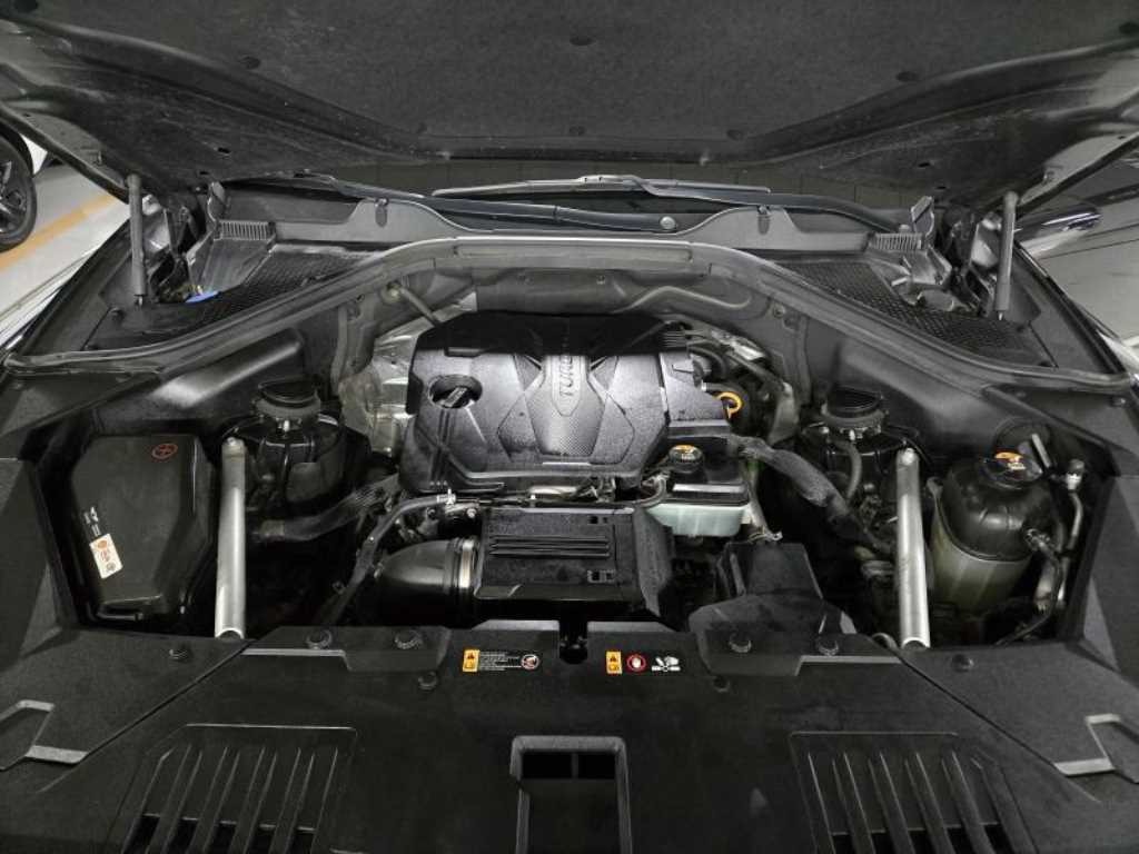 Genesis GV80 - Vista 5