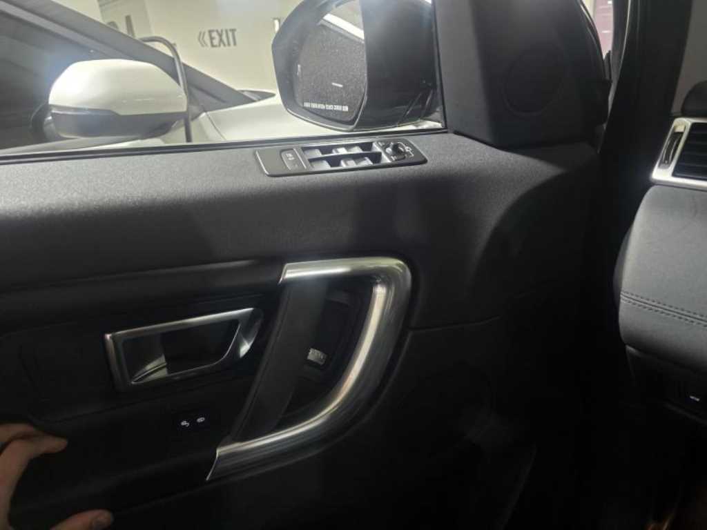 Land Rover Discovery Sports - Vista 10