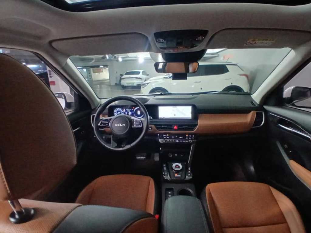 KIA Seltos - Vista 6