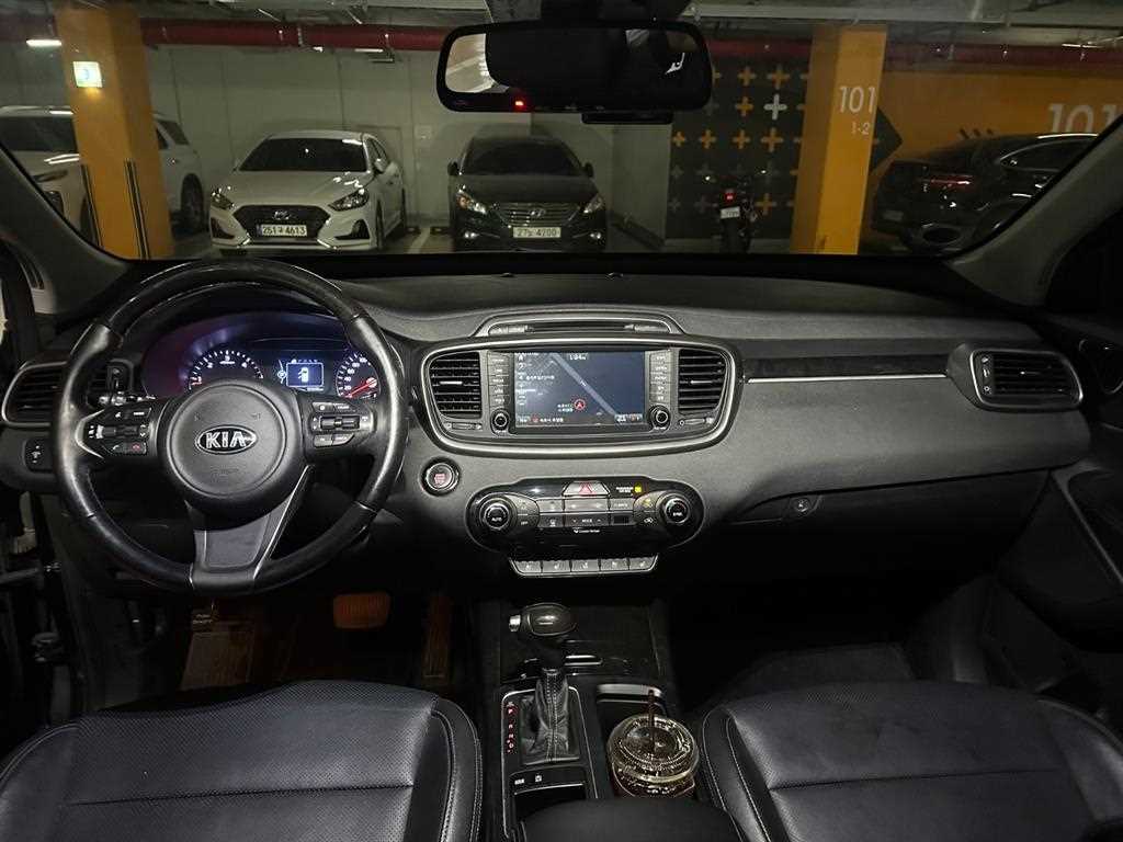 KIA Sorento - Vista 6