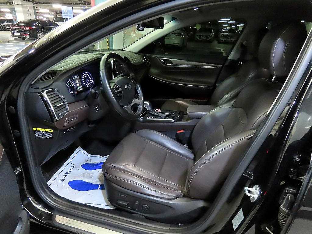 HYUNDAI Grandeur - Vista 6