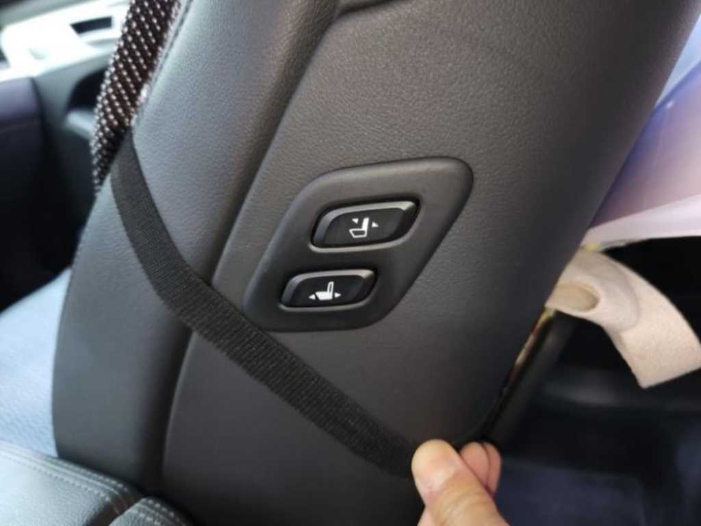 Genesis G80 - Vista 9