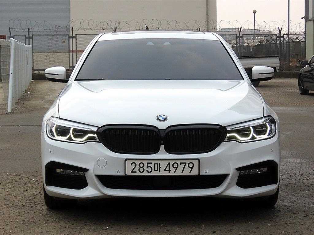 BMW 5 Series 2018 Blanco - Importación desde Corea - HF Imports Iquique - Foto 1