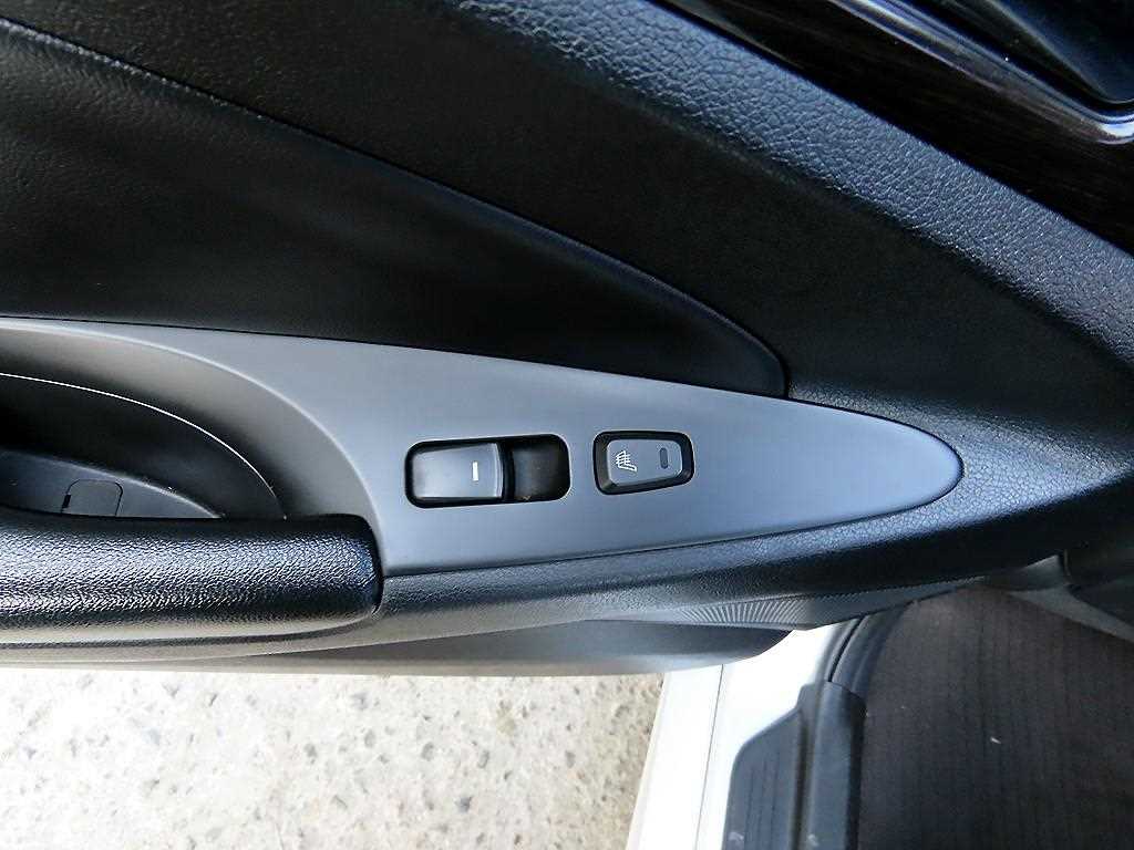 HYUNDAI Sonata 2012 Blanco - Importación desde Corea - HF Imports Iquique - Foto 17