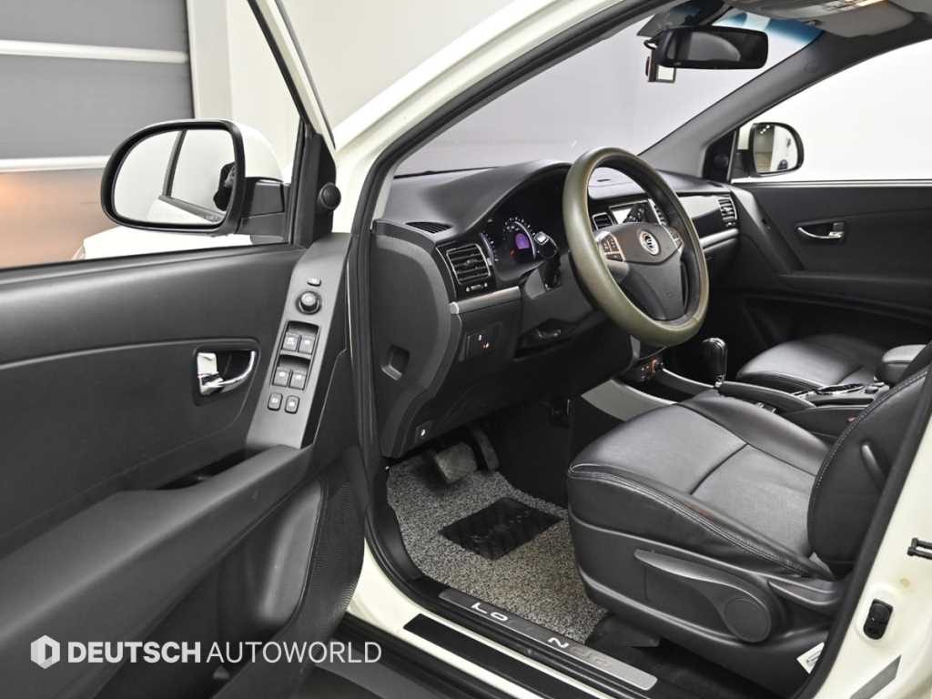 Ssangyong Korando - Vista 11